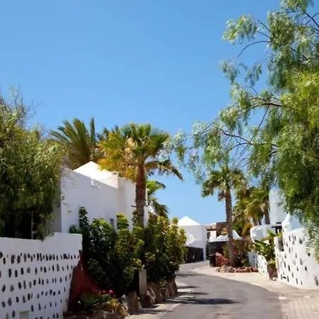Playa Blanca Sleeps 6 Pool Wifi *